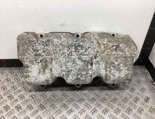 Клапанная крышка Renault Magnum E-TECH II 1997-2000  Renault Magnum Magnum E-TECH II 1997-2000