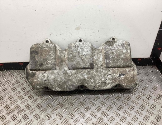 Клапанная крышка Renault Magnum E-TECH II 1997-2000  Renault Magnum Magnum E-TECH II 1997-2000