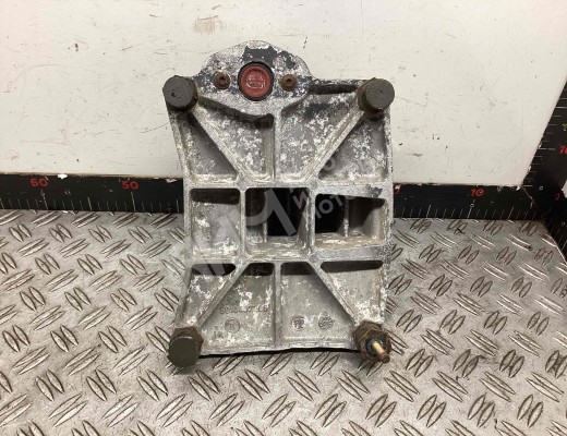 Кронштейн блока управления двигателем Renault Magnum E-TECH II 1997-2000  Renault Magnum Magnum E-TECH II 1997-2000