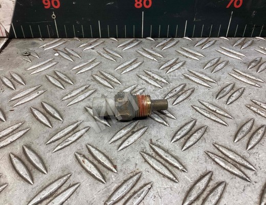 Датчик температуры охлаждающей жидкости Renault Magnum E-TECH II 1997-2000  Renault Magnum Magnum E-TECH II 1997-2000