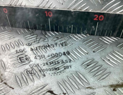 Стекло двери задней левой Peugeot 308 (T7) 2007-2015  Peugeot 308 308 (T7) 2007-2015
