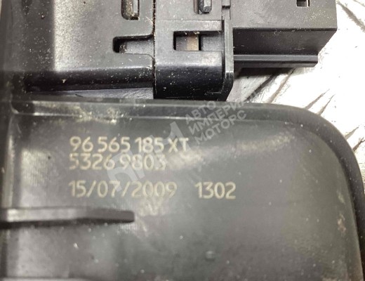 Кнопка стеклоподъемника заднего левого Peugeot 308 (T7) 2007-2015  Peugeot 308 308 (T7) 2007-2015