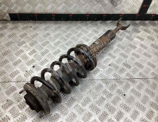 Стойка передняя правая Volkswagen Passat B5+ (3B) 2000-2005 рестайлинг  Volkswagen Passat Passat B5+ (3B) 2000-2005 рестайлинг
