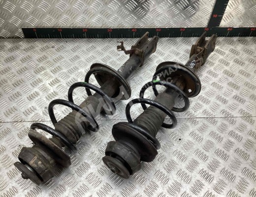 Стойка передняя правая Dacia Sandero I (B90) 2008-2012  Dacia Sandero Sandero I (B90) 2008-2012