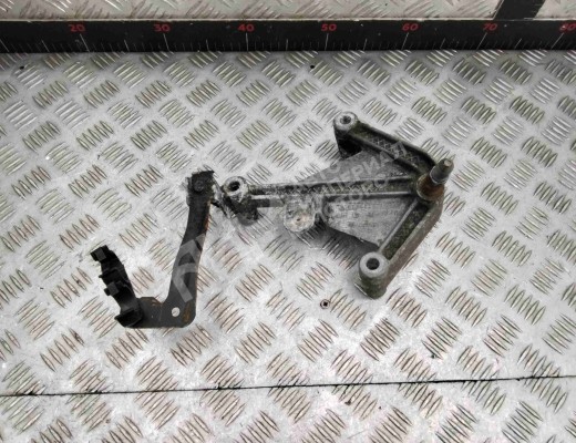 Кронштейн КПП Renault Kangoo I 2003-2007 рестайлинг  Renault Kangoo Kangoo I 2003-2007 рестайлинг