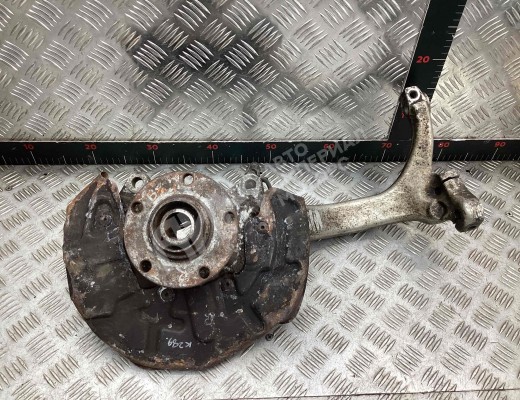 Кулак поворотный правый Audi A4 B6 (8EC, 8E5) 2000-2004  Audi A4 A4 B6 (8EC, 8E5) 2000-2004