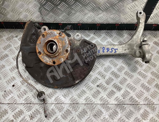 Кулак поворотный правый Audi A4 B6 (8EC, 8E5) 2000-2004  Audi A4 A4 B6 (8EC, 8E5) 2000-2004