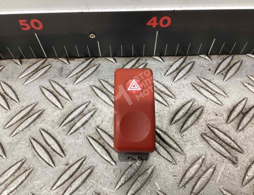 Кнопка аварийной сигнализации DAF (XF105) 2006-2013  DAF XF (XF105) 2006-2013