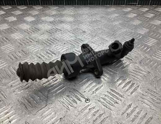 Цилиндр сцепления рабочий Fiat Scudo II (270) 2007-2016  Fiat Scudo Scudo II (270) 2007-2016