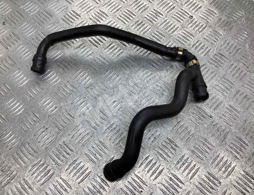 Патрубок вентиляции картера Opel Vectra C 2005-2009 рестайлинг  Opel Vectra Vectra C 2005-2009 рестайлинг