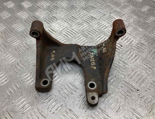 Крепление ТНВД Mitsubishi L200 IV (KA/KB) 2006-2016  Mitsubishi L200 L200 IV (KA/KB) 2006-2016