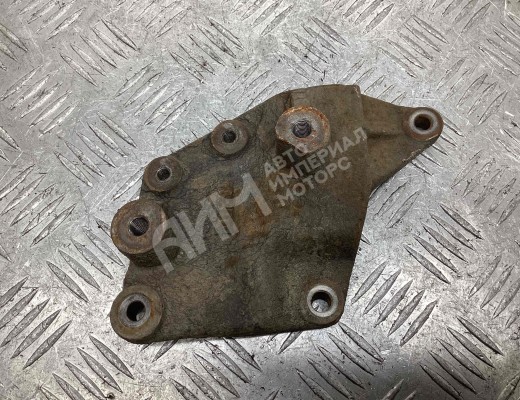 Кронштейн генератора Mitsubishi L200 IV (KA/KB) 2006-2016  Mitsubishi L200 L200 IV (KA/KB) 2006-2016