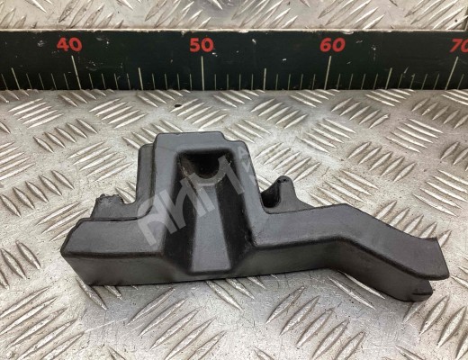 Кронштейн крепления крыла переднего правого Geely Tugella (HPBA4) 2022-2024 рестайлинг  Geely Tugella Tugella (HPBA4) 2022-2024 рестайлинг