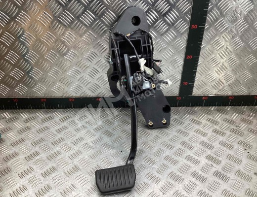 Педаль тормоза Geely Tugella (HPBA4) 2022-2024 рестайлинг  Geely Tugella Tugella (HPBA4) 2022-2024 рестайлинг