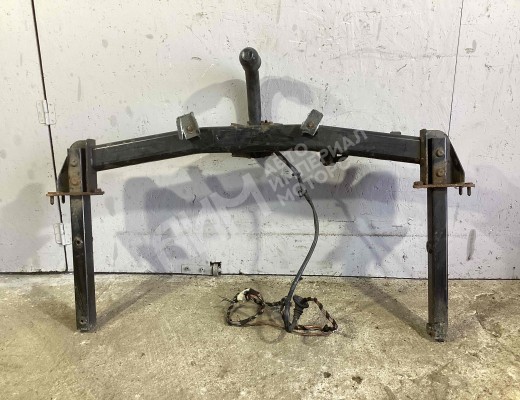 Прицепное устройство (фаркоп) Mercedes C (W203) 2000-2004  Mercedes C C (W203) 2000-2004