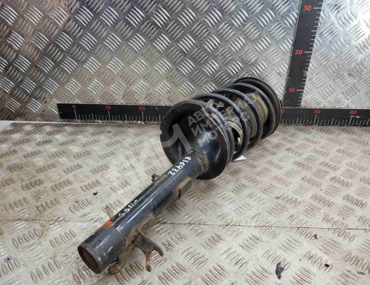 Стойка передняя правая Ford Focus I 2001-2005 рестайлинг  Ford Focus Focus I 2001-2005 рестайлинг