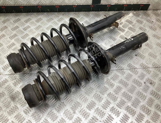 Стойка передняя левая Volkswagen Bora (1J) 1998-2005  Volkswagen Bora Bora (1J) 1998-2005