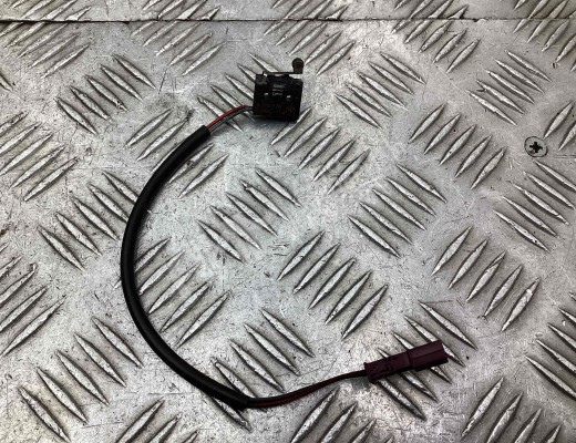 Кнопка открытия багажника BMW 5-Series (E60/61) 2003-2007  BMW 5-Series 5-Series (E60/61) 2003-2007