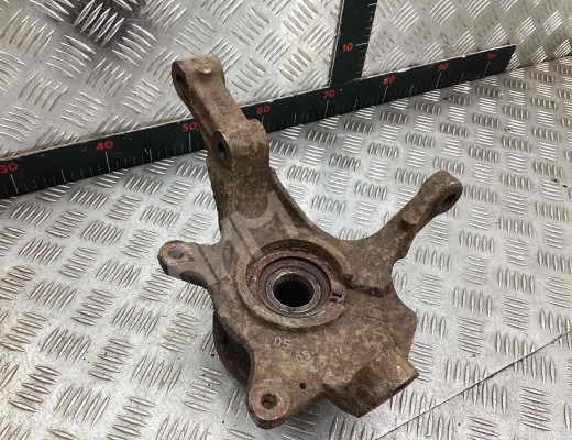 Ступица передняя правая Renault Laguna II (X74) 2001-2005  Renault Laguna Laguna II (X74) 2001-2005