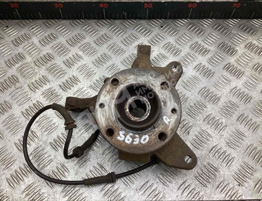 Ступица передняя правая Renault Scenic I (JA) 1999-2003 рестайлинг  Renault Scenic Scenic I (JA) 1999-2003 рестайлинг