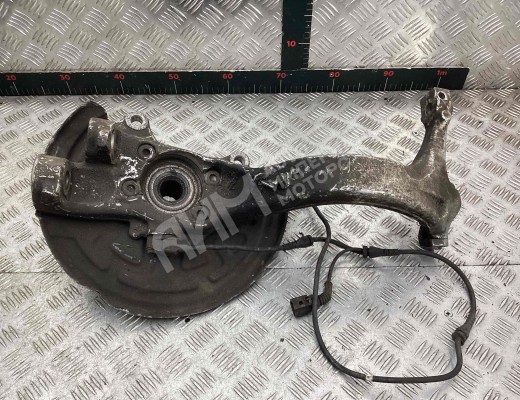 Кулак поворотный левый Audi A6 C5 (4B) 2001-2004 рестайлинг  Audi A6 A6 C5 (4B) 2001-2004 рестайлинг