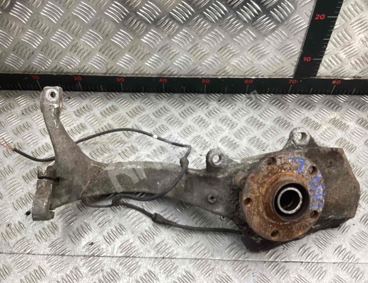 Кулак поворотный левый Audi A6 C5 (4B) 2001-2004 рестайлинг  Audi A6 A6 C5 (4B) 2001-2004 рестайлинг