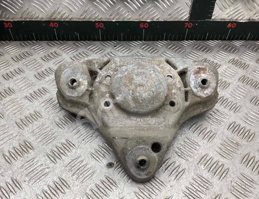 Опора амортизатора верхняя (чашка) Audi A6 C5 (4B) 2001-2004 рестайлинг  Audi A6 A6 C5 (4B) 2001-2004 рестайлинг