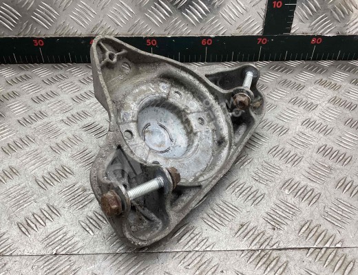 Опора амортизатора верхняя (чашка) Audi A6 C5 (4B) 2001-2004 рестайлинг  Audi A6 A6 C5 (4B) 2001-2004 рестайлинг