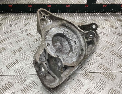 Опора амортизатора верхняя (чашка) Volkswagen Passat B5+ (3B) 2000-2005 рестайлинг  Volkswagen Passat Passat B5+ (3B) 2000-2005 рестайлинг