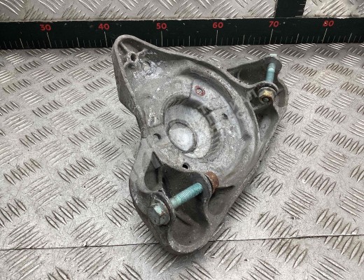 Опора амортизатора верхняя (чашка) Audi A6 C5 (4B) 2001-2004 рестайлинг  Audi A6 A6 C5 (4B) 2001-2004 рестайлинг