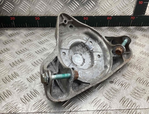 Опора амортизатора верхняя (чашка) Audi A6 C5 (4B) 2001-2004 рестайлинг  Audi A6 A6 C5 (4B) 2001-2004 рестайлинг