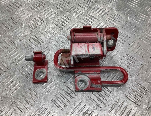 Петля двери передней правой Volkswagen Golf IV (1J) 1997-2004  Volkswagen Golf Golf IV (1J) 1997-2004