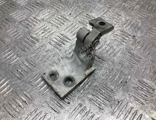 Петля двери передней правой Volkswagen Caddy II (9K) 1995-2003  Volkswagen Caddy Caddy II (9K) 1995-2003