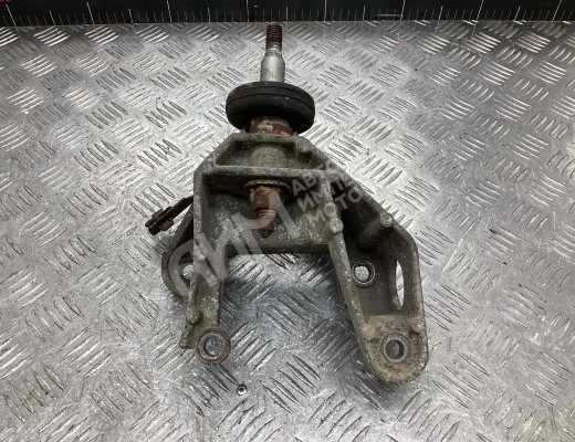 Кронштейн КПП Renault Master II 1998-2010  Renault Master Master II 1998-2010