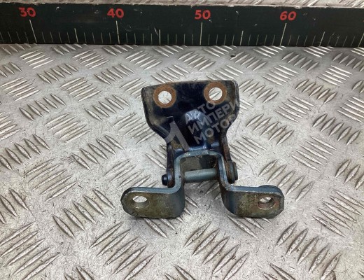 Петля двери задней правой Mazda 626 IV (GE/GV) 1992-1997  Mazda 626 626 IV (GE/GV) 1992-1997