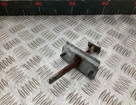 Ограничитель открывания двери задней Mazda 626 IV (GE/GV) 1992-1997  Mazda 626 626 IV (GE/GV) 1992-1997