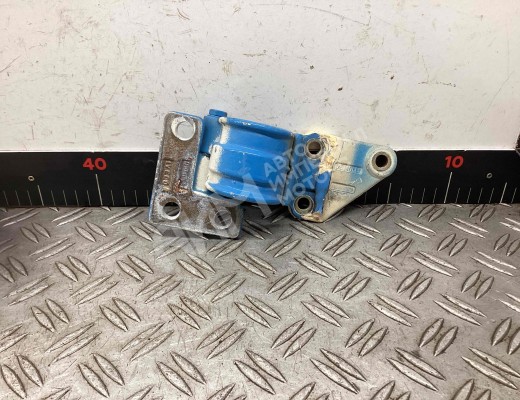 Петля двери передней правой Iveco Stralis I 2002-2012  Iveco Stralis Stralis I 2002-2012