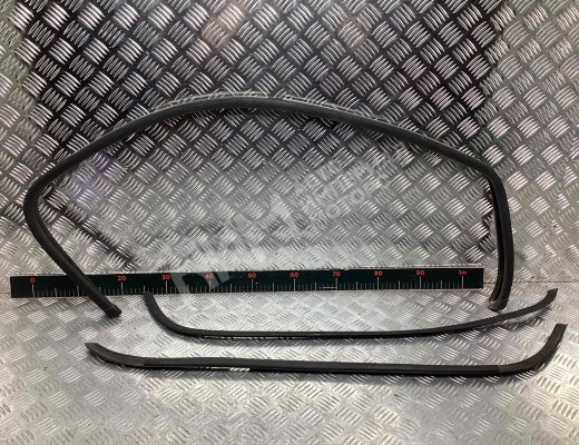 Уплотнитель Opel Vivaro A 2001-2014  Opel Vivaro Vivaro A 2001-2014