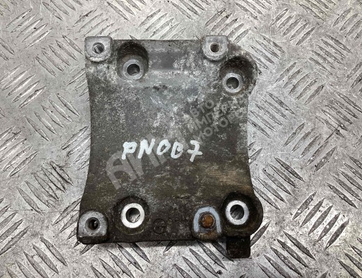 Кронштейн компрессора кондиционера Honda Accord VII 2002-2008  Honda Accord Accord VII 2002-2008