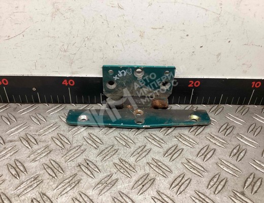 Петля двери передней левой Renault Magnum E-TECH II 1997-2000  Renault Magnum Magnum E-TECH II 1997-2000