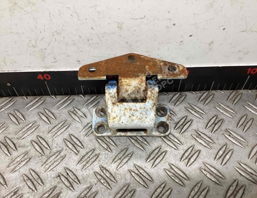 Петля двери передней правой Volvo FH I 1993-2001  Volvo FH FH I 1993-2001