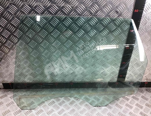 Стекло двери задней левой Volvo V50 (MW) 2003-2007  Volvo V50 V50 (MW) 2003-2007