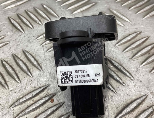Кнопка стеклоподъемника заднего левого Volvo V50 (MW) 2003-2007  Volvo V50 V50 (MW) 2003-2007