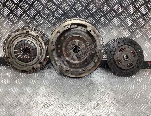 Комплект сцепления Opel Astra G 1998-2004  Opel Astra Astra G 1998-2004