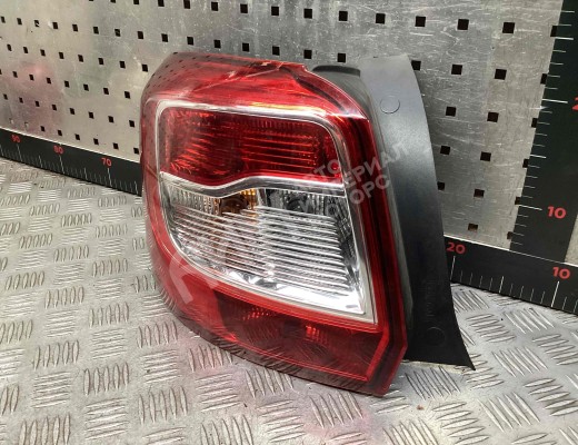 Фонарь задний левый Dacia Sandero II (B52) 2013-2020  Dacia Sandero Sandero II (B52) 2013-2020