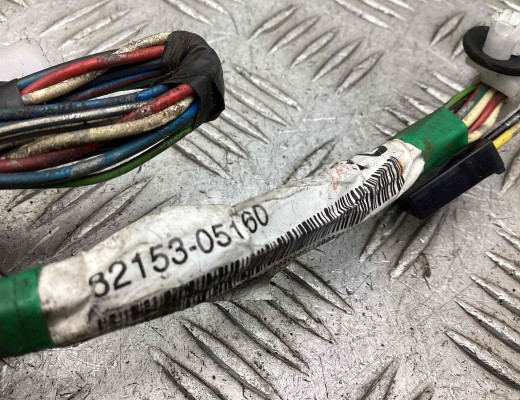 Проводка двери задней правой Toyota Avensis II (T250) 2003-2008  Toyota Avensis Avensis II (T250) 2003-2008
