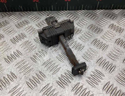 Ограничитель открывания двери задней Toyota Avensis II (T250) 2003-2008  Toyota Avensis Avensis II (T250) 2003-2008