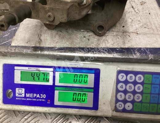 Суппорт передний правый Volkswagen Passat B5 (3B) 1996-2000  Volkswagen Passat Passat B5 (3B) 1996-2000