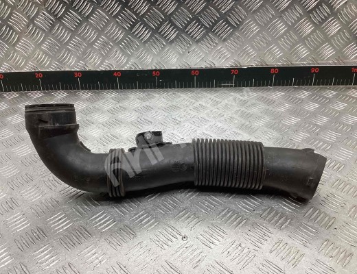 Патрубок воздушного фильтра Peugeot 207CC (WB) 2007-2009  Peugeot 207CC 207CC (WB) 2007-2009
