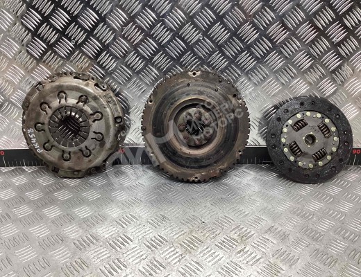 Комплект сцепления Renault Scenic II (JM) 2003-2006  Renault Scenic Scenic II (JM) 2003-2006